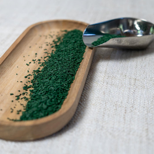 Spiruline artisanale suisse en paillettes 100g – séchée à basse température, sans additifs