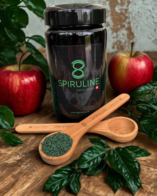 Cuillère doseuse en cerisier – Spiruline SwissMade